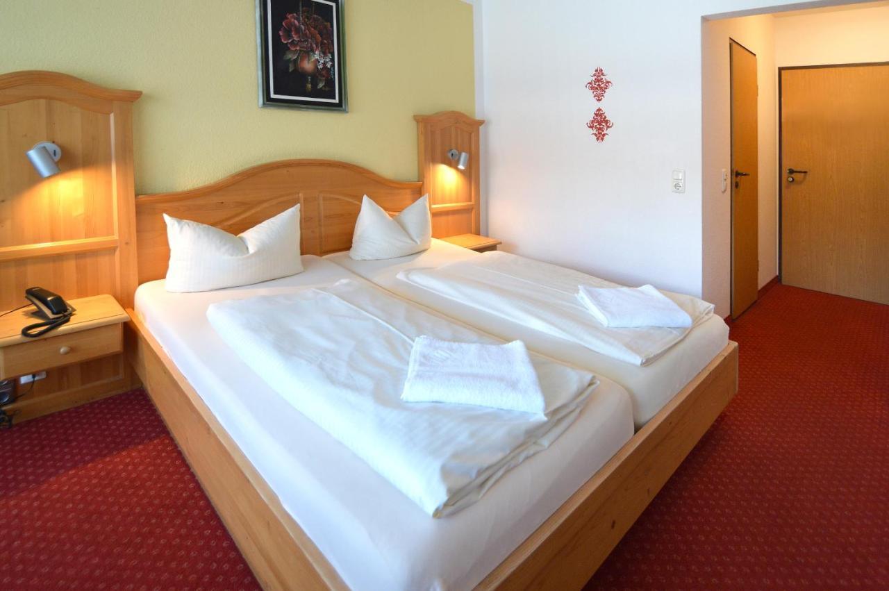 Gasthof Hotel Zur Post Кіферсфельден Екстер'єр фото