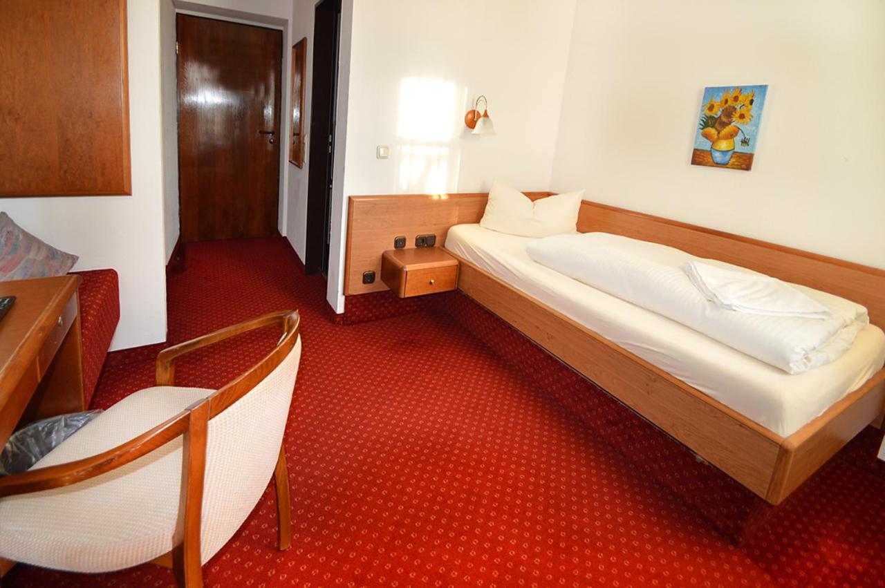 Gasthof Hotel Zur Post Кіферсфельден Екстер'єр фото